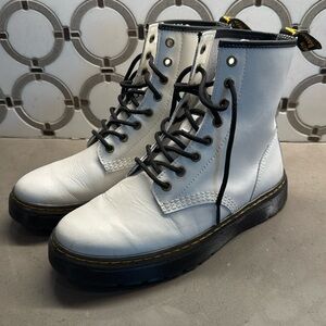 Dr. Martens boots 9 white women’s